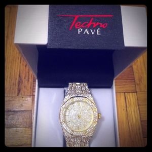 Watch gold and diamond plated